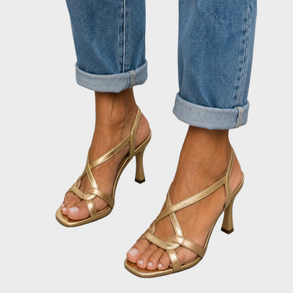 Magdalena | Sandalias doradas elegantes de tacón
