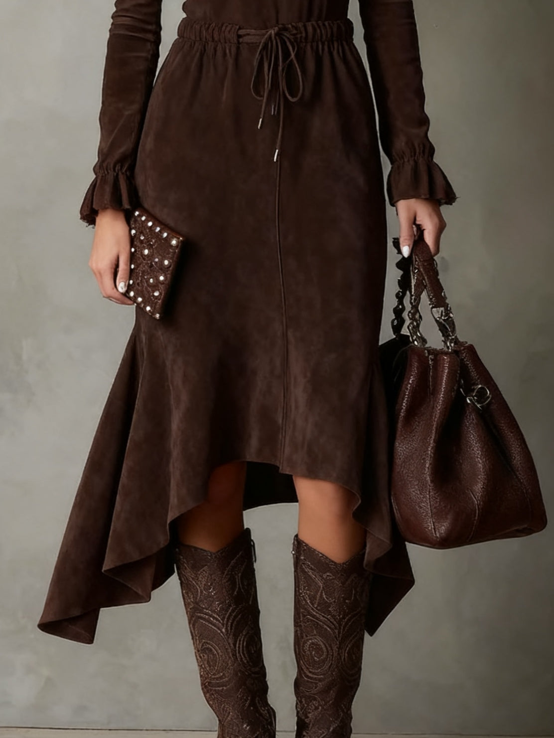 Nerea | Vestido midi de ante marrón oscuro con cordón en la cintura